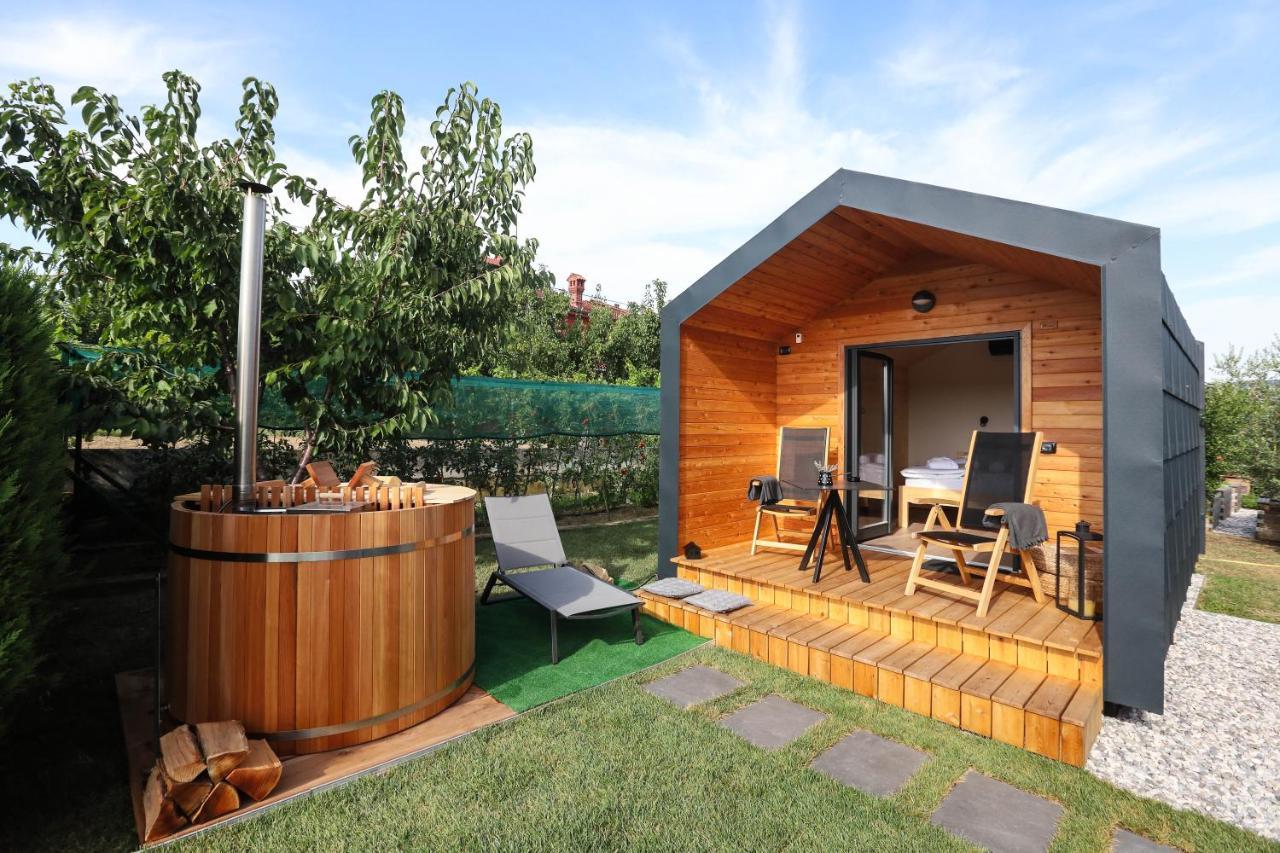 Healthy House Glamping Hotell Koper Exteriör bild