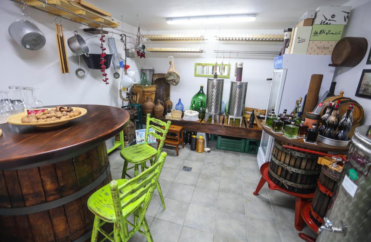 Healthy House Glamping Hotell Koper Exteriör bild