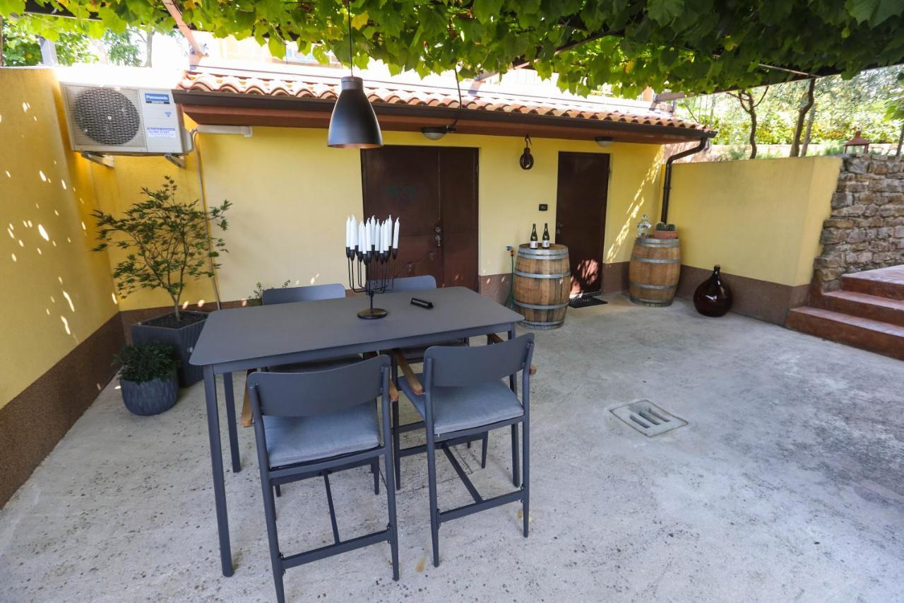 Healthy House Glamping Hotell Koper Exteriör bild
